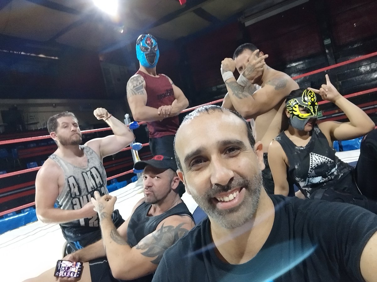 danyhiphopman's tweet image. Entrenamiento @LUCHALIBREIWRG @Mrpsycko @Arcanowrestling #Mosca #IvanRokov #Sagitarius