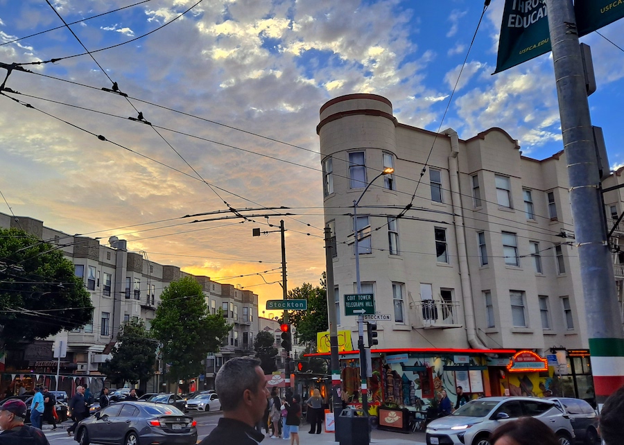 The neighborhood yesterday evening
#bella