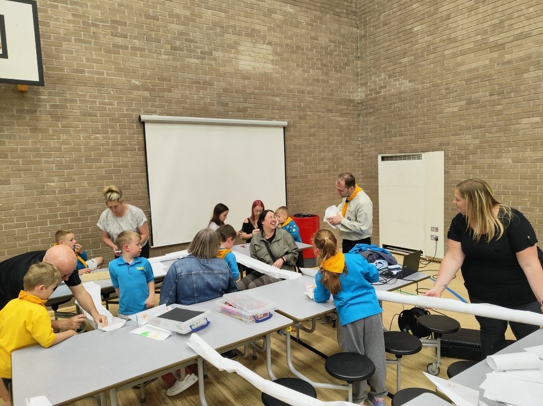 3rdwashscouts's tweet image. This week, both our Beavers and parents kicked off the programme with some fun, slightly messy, egg-cellent challenges. #MastersOfTheElements #ProgrammeLaunch #SaveTheEgg