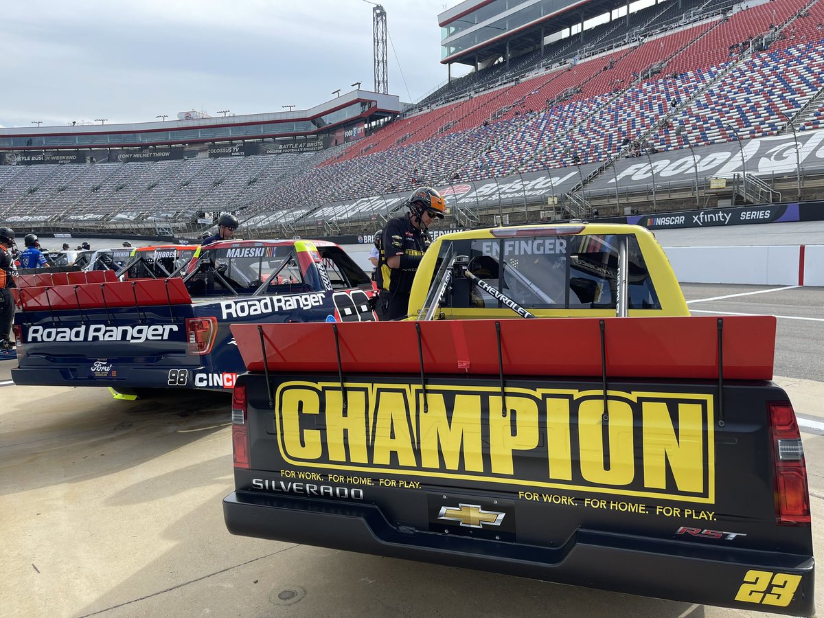 It’s Bristol Baby!! Good luck to @GrantEnfinger & @TyMajeski in tonight’s race at @ItsBristolBaby. Let’s see if one of them can punch their ticket to Phoenix 🤪👊 #NASCARPlayoffs