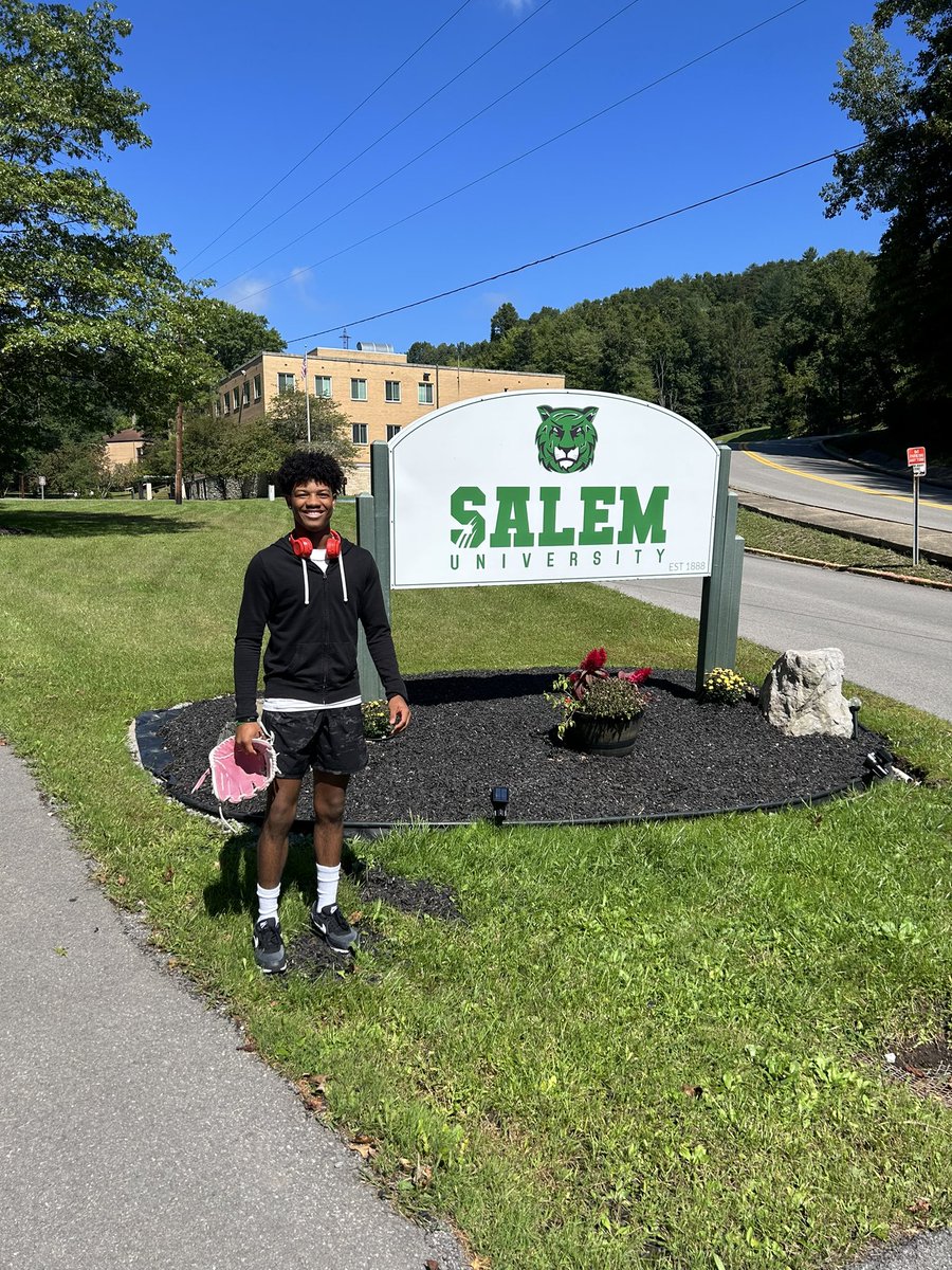 1brettmoorejr's tweet image. I had an Amazing Visit at @SalemUTigers Campus today!!!
@SalemBSBL @KGaines09 #ControlThePACE