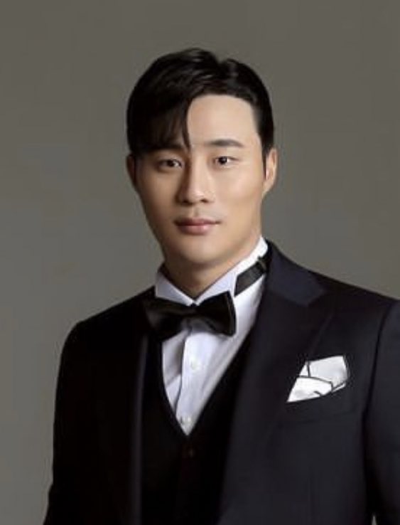 AlScott1998's tweet image. BREAKING: Singer Taylor Swift and Padres infielder Ha-Seong Kim have been ‘quietly hanging out,’ per multiple sources.