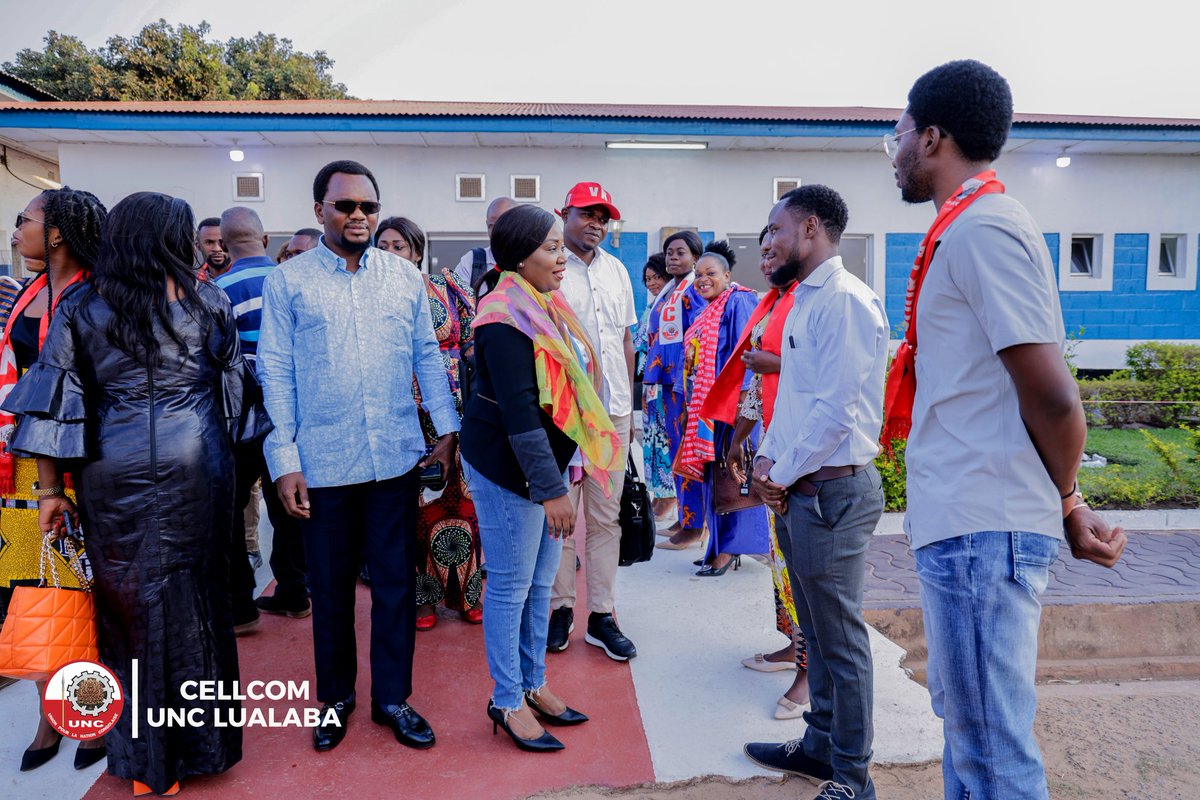 🇨🇩Ben Nazer Sengamali💙 (@bennazerse) on Twitter photo Madame #ELYSÉE #CHOVU, DG de l'INS, est arrivée à KOLWEZI en mission officielle, elle a été accueilli chaleureusement comme de coutume par l'Interfédéral <a href="/ChristianMasud_/">Christian Masudi</a> et les cadres du parti UNC LUALABA à l'aéroport nationale de Kolwezi. Madame #ELYSÉE #CHOVU, DG de l'INS, est arrivée à KOLWEZI en mission officielle, elle a été accueilli chaleureusement comme de coutume par l'Interfédéral <a href="/ChristianMasud_/">Christian Masudi</a> et les cadres du parti UNC LUALABA à l'aéroport nationale de Kolwezi.