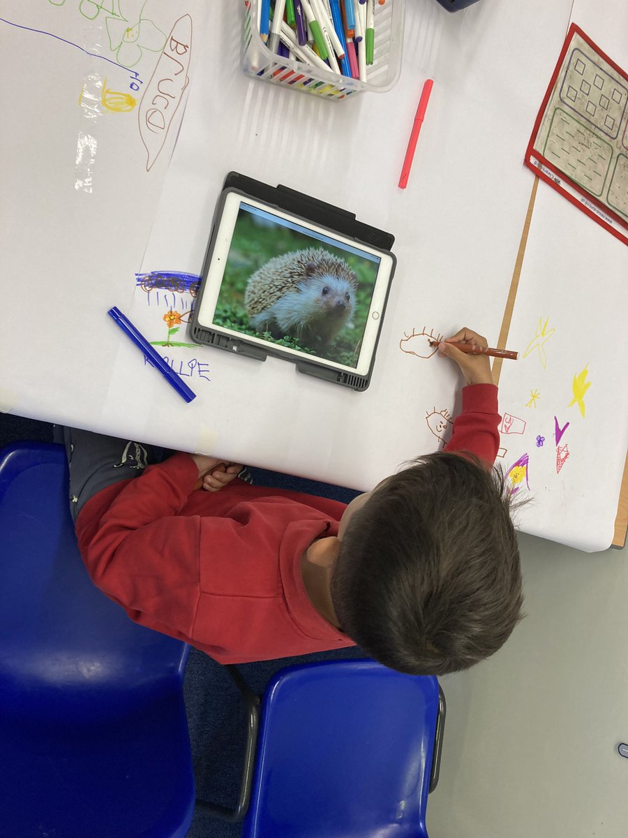 CP12022's tweet photo. It’s busy in P2 today. Building, drawing, writing and lots of chatting. 😊 https://t.co/HcnJTYbC5m