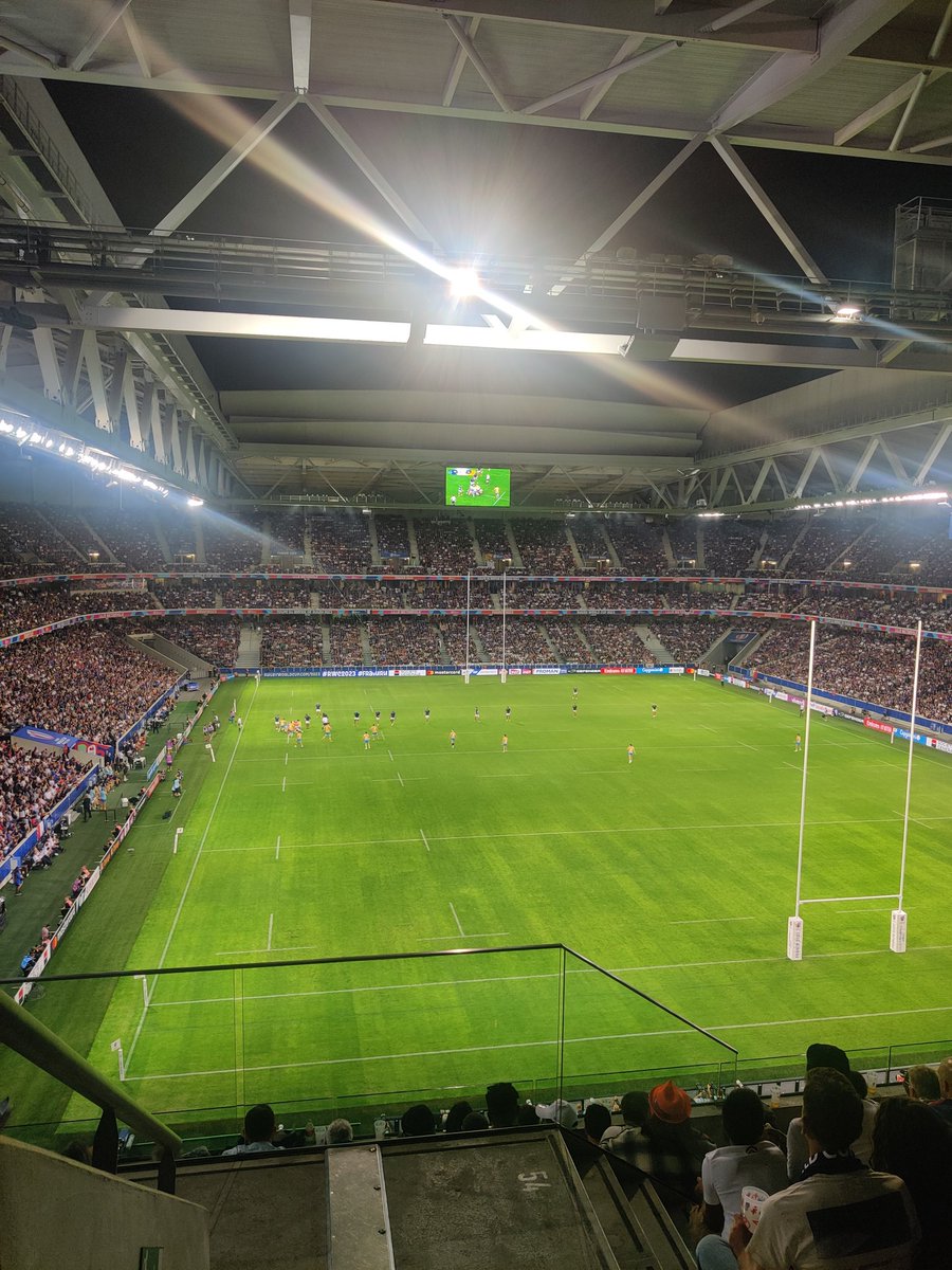 BoddaertMargaux's tweet photo. 48 821 supporters ce soir au Stade Pierre Mauroy ! #FRAURU @BFMGrandLille https://t.co/pwbiLXxw9Y