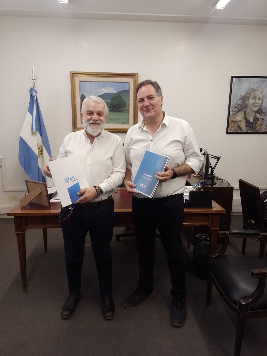 dlopez_spu's tweet photo. Con Javier Alonso, subsecretario de Formación y Desarrollo Profesional del @seguridadpba Ministerio de Seguridad de la provincia de Buenos Aires, trabajamos en la mesa técnica de cooperación y asesoramiento del Instituto Universitario Policial Provincial Juan Vucetich. https://t.co/JjtcQxNsOc