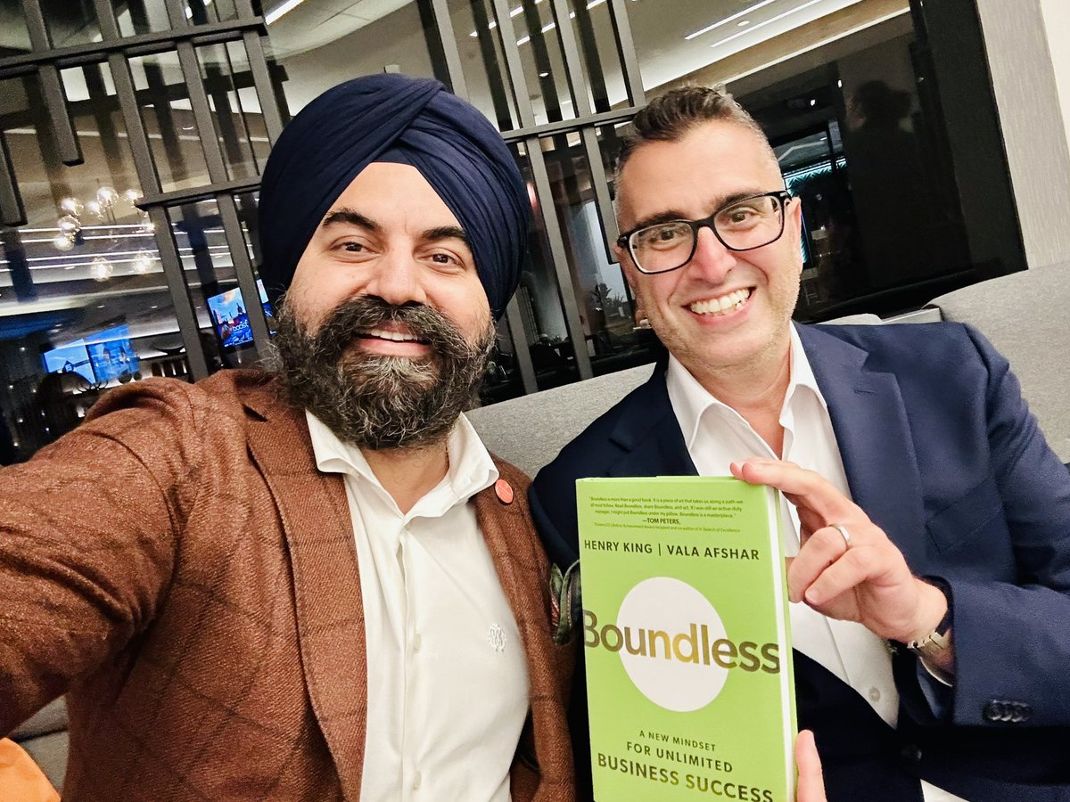 Vala Afshar, your ‘Boundless’ spirit is a beacon. Holding a signed copy from my hero? Unforgettable. Can’t wait to delve deeper. 📖 #BoundlessJourney @Dreamforce