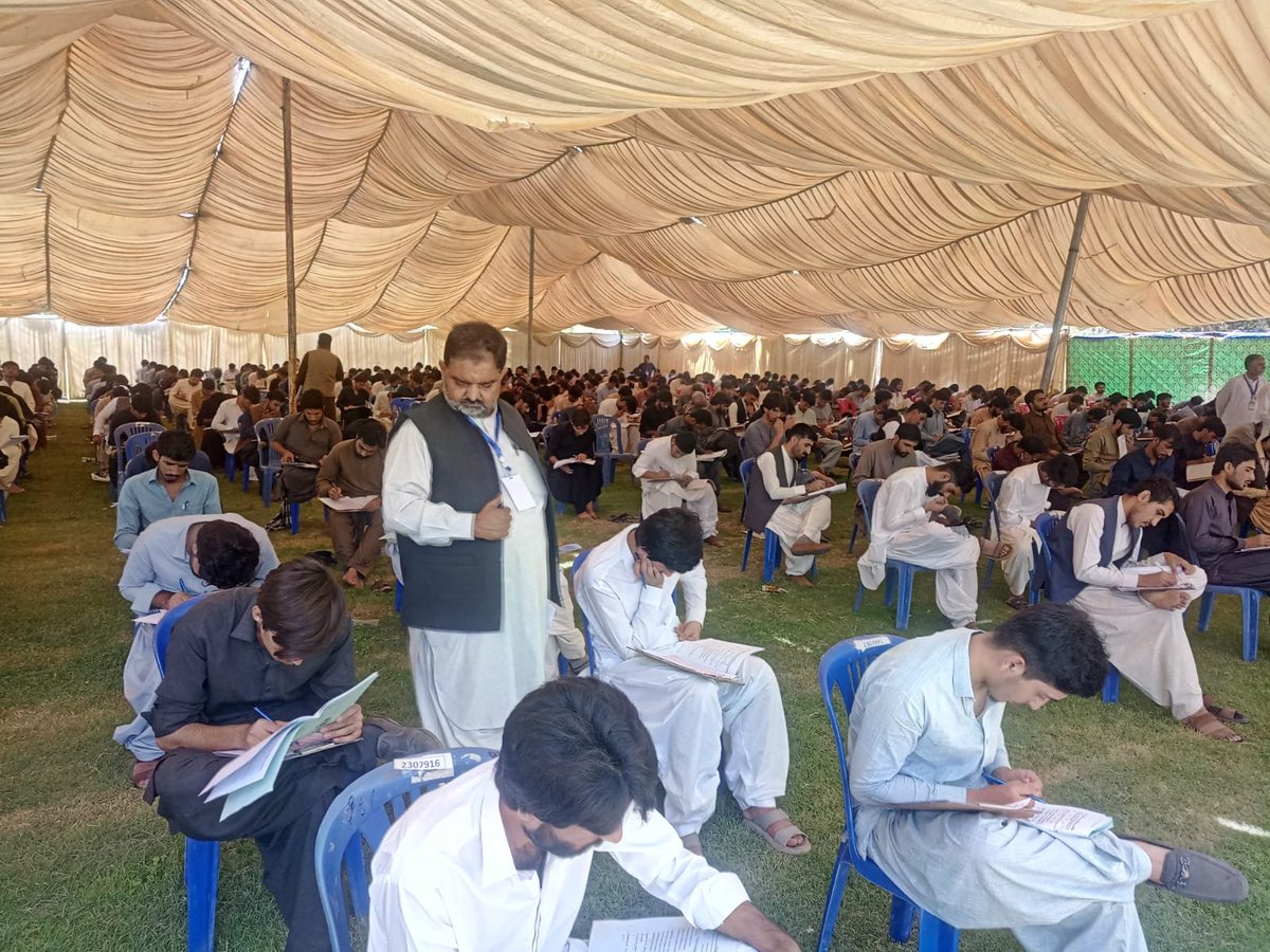 buitemslive's tweet image. 📢 Today, aspiring medical students in Balochistan are taking the BUMHS MDCAT Entry Test on 10th Sept. 2023 at BUITEMS. Wishing them the best of luck on their journey to becoming future healthcare professionals! 📷#BUMHSMDCAT2023 #MedicalEntryTest
@BUITEMS_edu