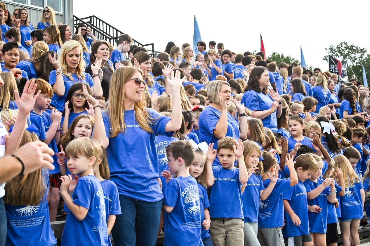 marshillbible's tweet photo. This morning’s school-wide combined chapel was the best way to start the day! Over 700 students and staff gathered for worship, singing, and a school photo. #rootedandbuiltup https://t.co/sfQcXrdxTH