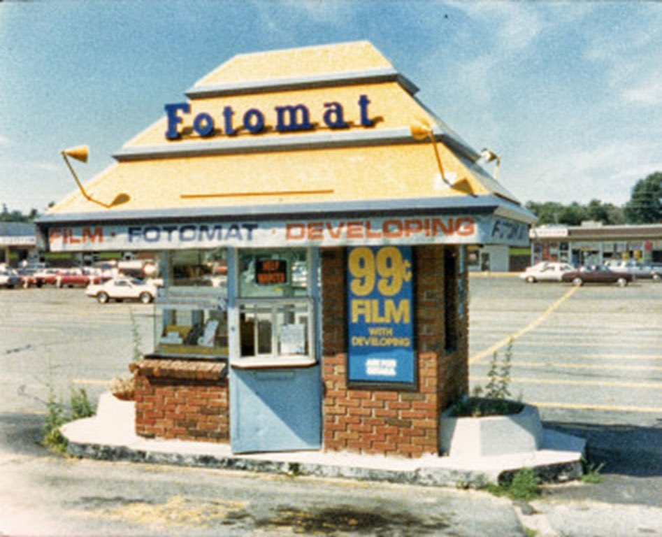Do you remember those tiny fotomats stores from the 80's and 90's? There was just enough room for one guy to be in there where you dropped off film to be developed. I would like the share that the Chattanooga Airport is smaller than those fotomats.