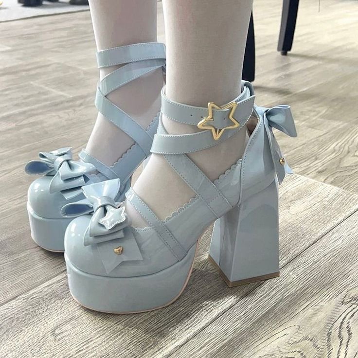 who wants to match? 🎀