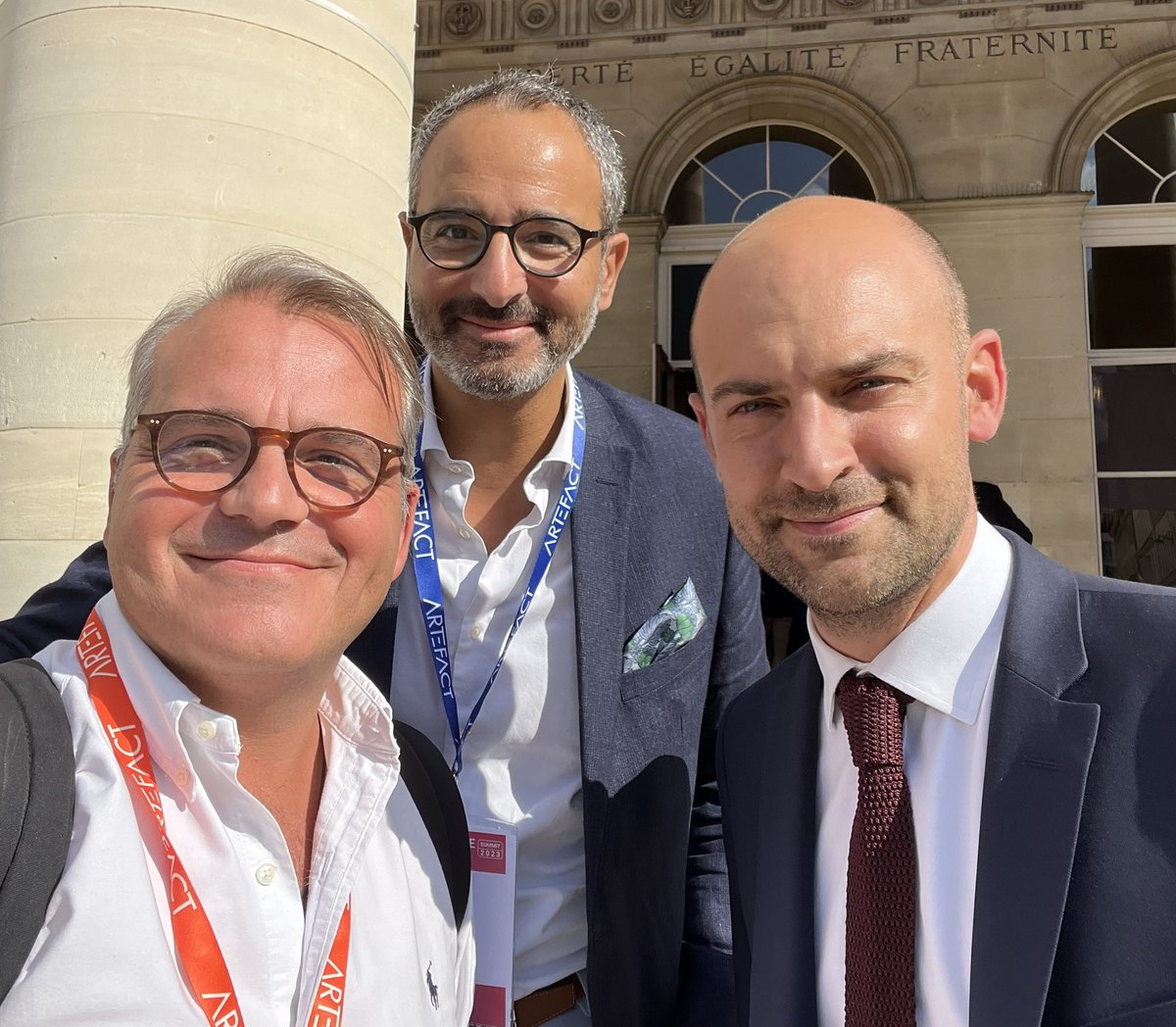frankdesvignes's tweet image. Very interesting discussions today in Paris at #AI for #Finance #AIforFinance on #GenerativeAI applied to #insurance and honored to have a quick chat with French minister of Digital transition about getting French and European Generative #LLM Ai #talents #computingpower #data