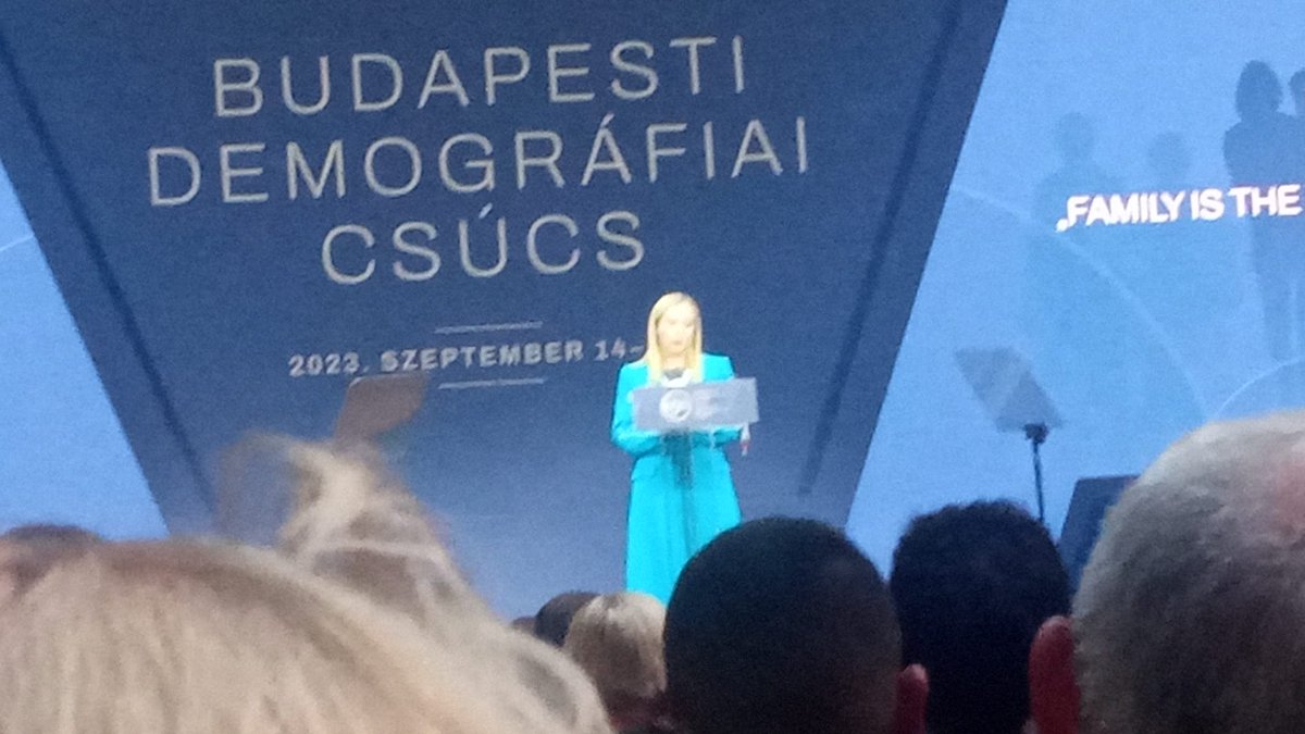 reginaflorio1's tweet photo. Giorgia Meloni at Budapest demographic summit: "natality and family are Key of european agenda" https://t.co/EoBQKEx6Ri