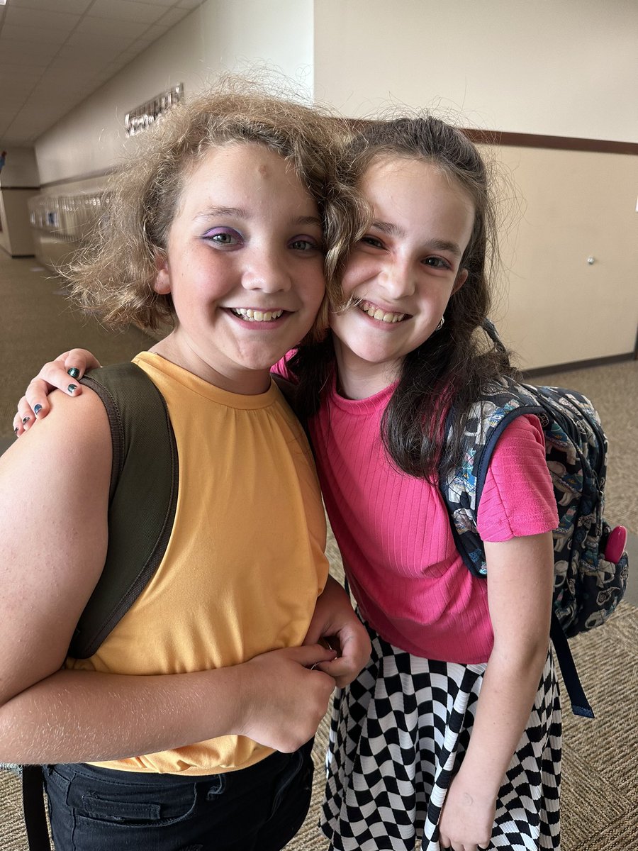 amyreiter's tweet photo. When your students love the current book so much and use “decades day” to dress like it. 🥰 #rainsays… #capricornanderson #whatteacherslove @HJHPanthers ☮️ ✌🏻 https://t.co/b0YcZWR1mD