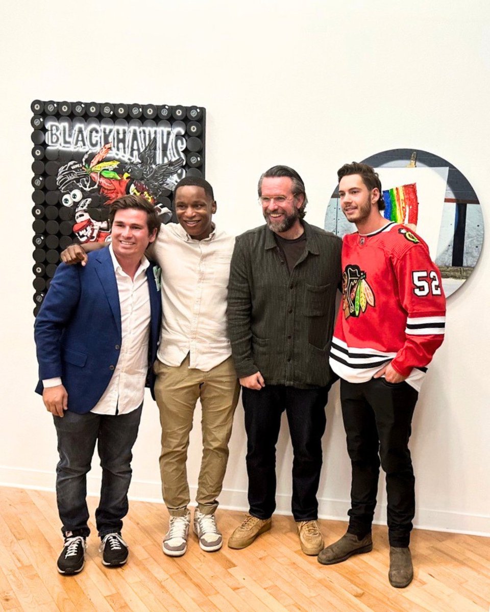 _abetterchicago's tweet photo. The @NHLBlackhawks partnered with A Very Serious Art Gallery for an incredible event in support of The Bloc, an after school enrichment program that is part of our One West Side initiative. https://t.co/kFAXEkVMHk