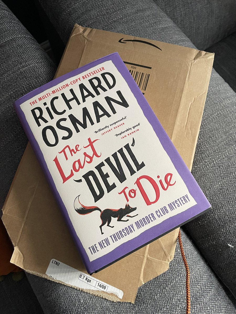 Hazel_Shaw65's tweet photo. @WELBooks @richardosman Look what’s just arrived. Yayyy 🥳.
I had to stop myself hugging the Amazon delivery guy 😂 https://t.co/rCIvBsWPKb
