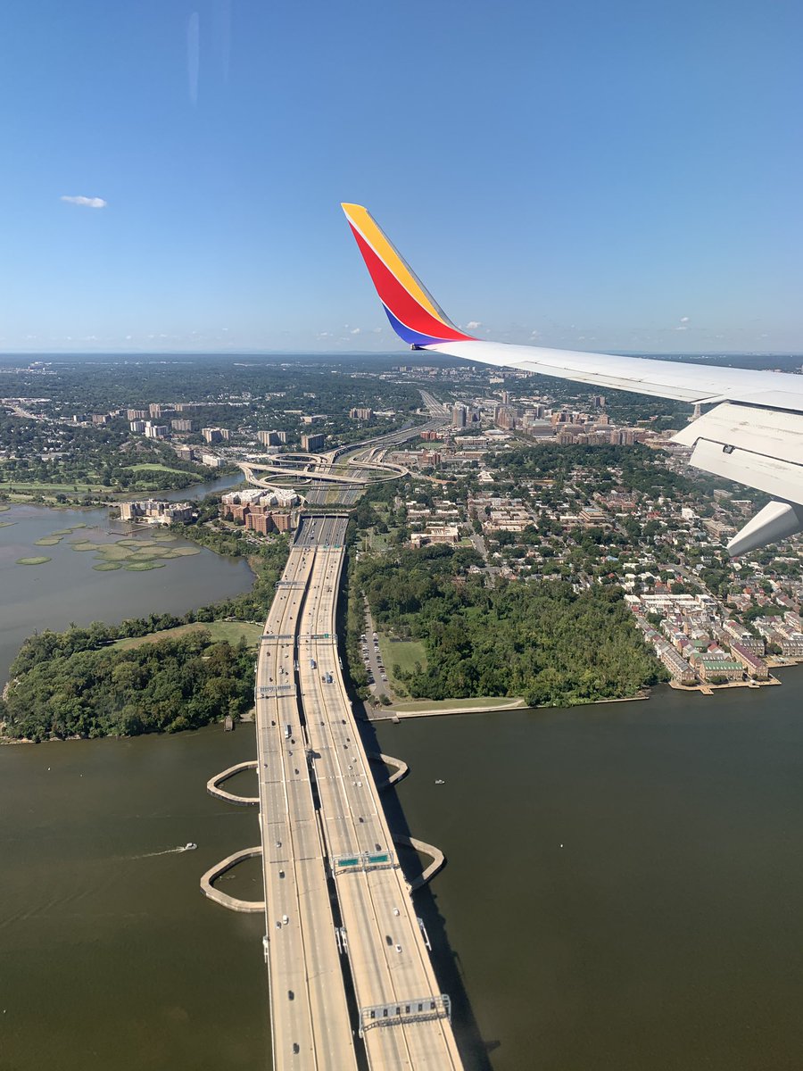 AmyNielsen06's tweet image. Hi Washington, D.C. let’s hang out for a few days! #libraryofcongress #loc #stopbookbans