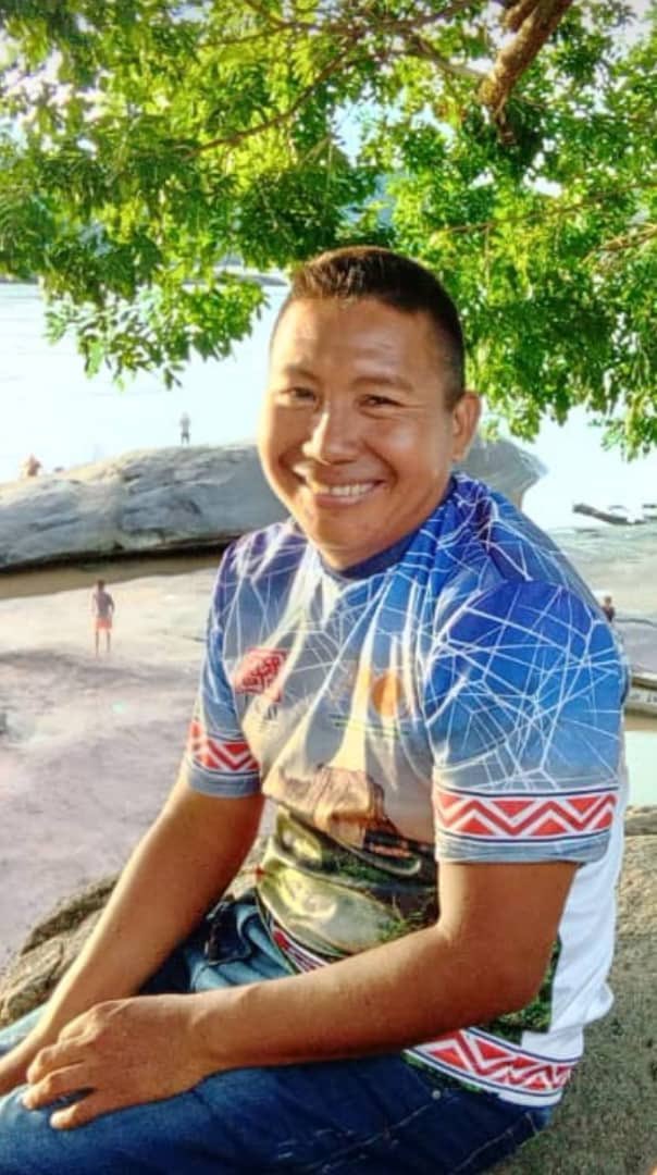 _Provea's tweet photo. No olvidamos:

Se cumplió 1 año del asesinato de Virgilio Trujillo, líder indígena Uwottüja asesinado tras luchar por el ambiente y sus tierras contra el Arco Minero en Venezuela.

Víctima de disparos en su rostro.

El caso de Virgilio sigue impune.

Desde el 2010, al menos 47 indígenas han sido asesinados en Venezuela por conflictos territoriales y la depredación minera.