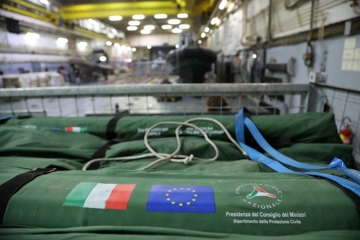 eu_echo's tweet photo. EU assistance is on its way to Libya.

To support emergency operations, Italy brings:

🔹 tents
🔹 trucks and excavators
🔹 hydro pumps
🔹 sleeping bags and blankets
🔹 3 zodiac boats
🔹 2 search and rescue helicopters
🔹 2 transport vehicles
🔹 1 diving team

#LibyaFloods https://t.co/n3fgVXrGoI