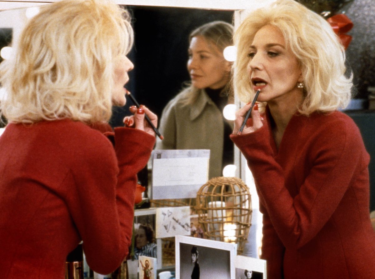 Après les annonces Wes Anderson et Alexander Payne, voici Marisa Paredes, grande actrice espagnole et figure importante du cinéma d'auteur européen qui rejoint la liste des invités d'honneur du festival Lumière : urlz.fr/nBvx