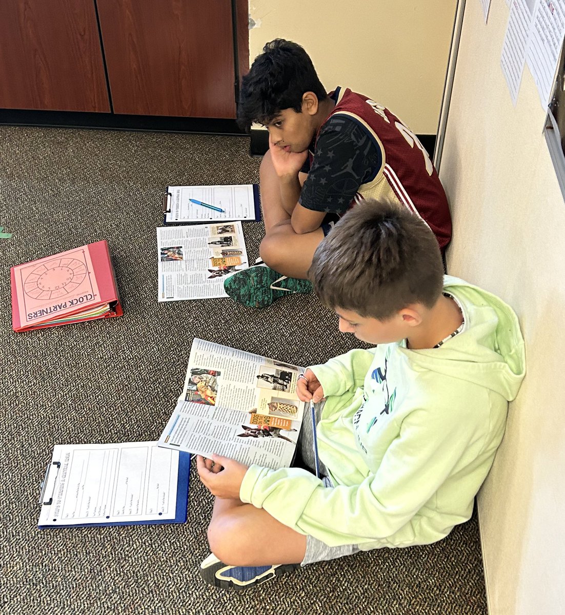 Angela Hoffman (@mrshoffman7) on Twitter photo Research shows that group work helps students develop skills valued by employers--problem solving, negotiation, conflict resolution, leadership, critical thinking, etc! Ss worked together to find the central idea of <a href="/Scholastic/">Scholastic</a> Scope article, "Lost in the Woods". 🦮🌲<a href="/SFMSLions/">South Fayette Middle School</a> Research shows that group work helps students develop skills valued by employers--problem solving, negotiation, conflict resolution, leadership, critical thinking, etc! Ss worked together to find the central idea of <a href="/Scholastic/">Scholastic</a> Scope article, "Lost in the Woods". 🦮🌲<a href="/SFMSLions/">South Fayette Middle School</a>