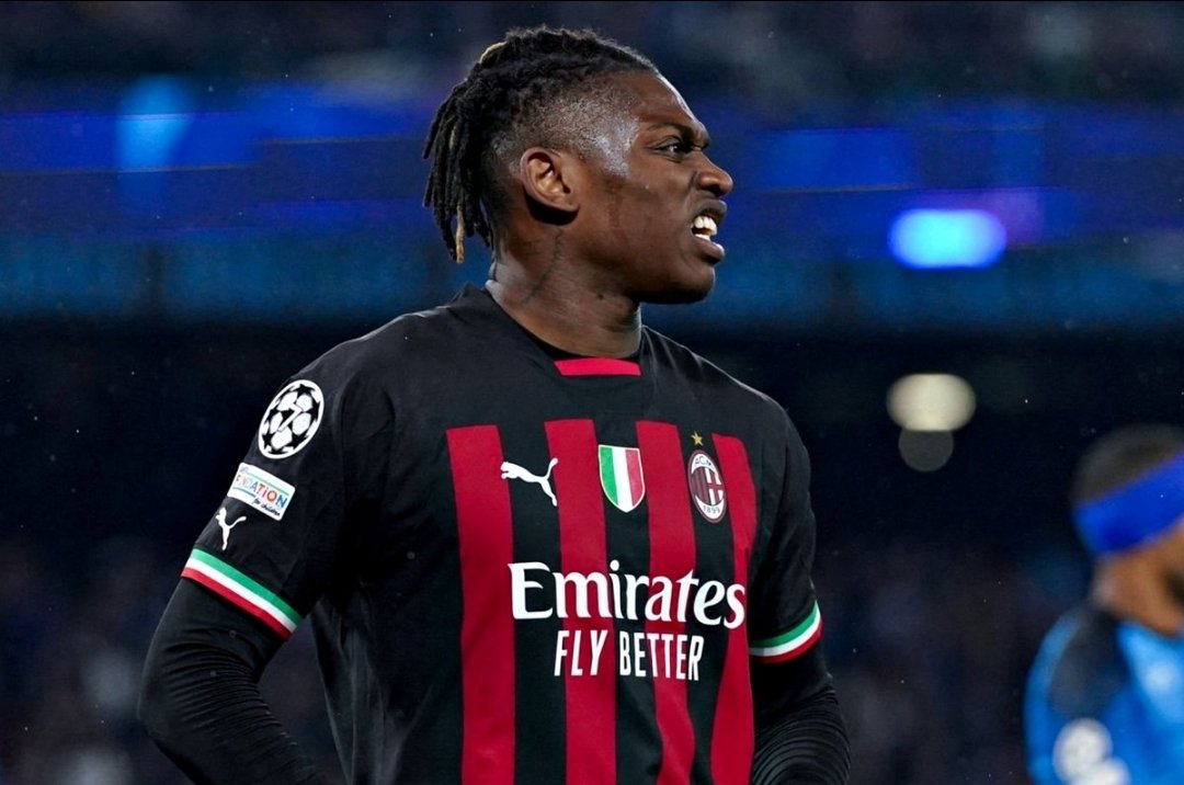 𝙑𝙞𝙩𝙞𝙣𝙞𝙣𝙝𝙤🇵🇹 𝟑𝟏 🏆#VitinhaBallondOr tweet media