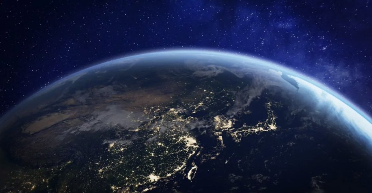 IBMNews's tweet photo. IBM and space #AI leader @ubotica are partnering to leverage watsonx․ai and @IBMcloud infrastructure. Learn how the move can simplify the process of running applications onboard a satellite to generate insights from data in space: https://t.co/gAY6ny5FKP #IBMPartners https://t.co/hRXG8rnjhx