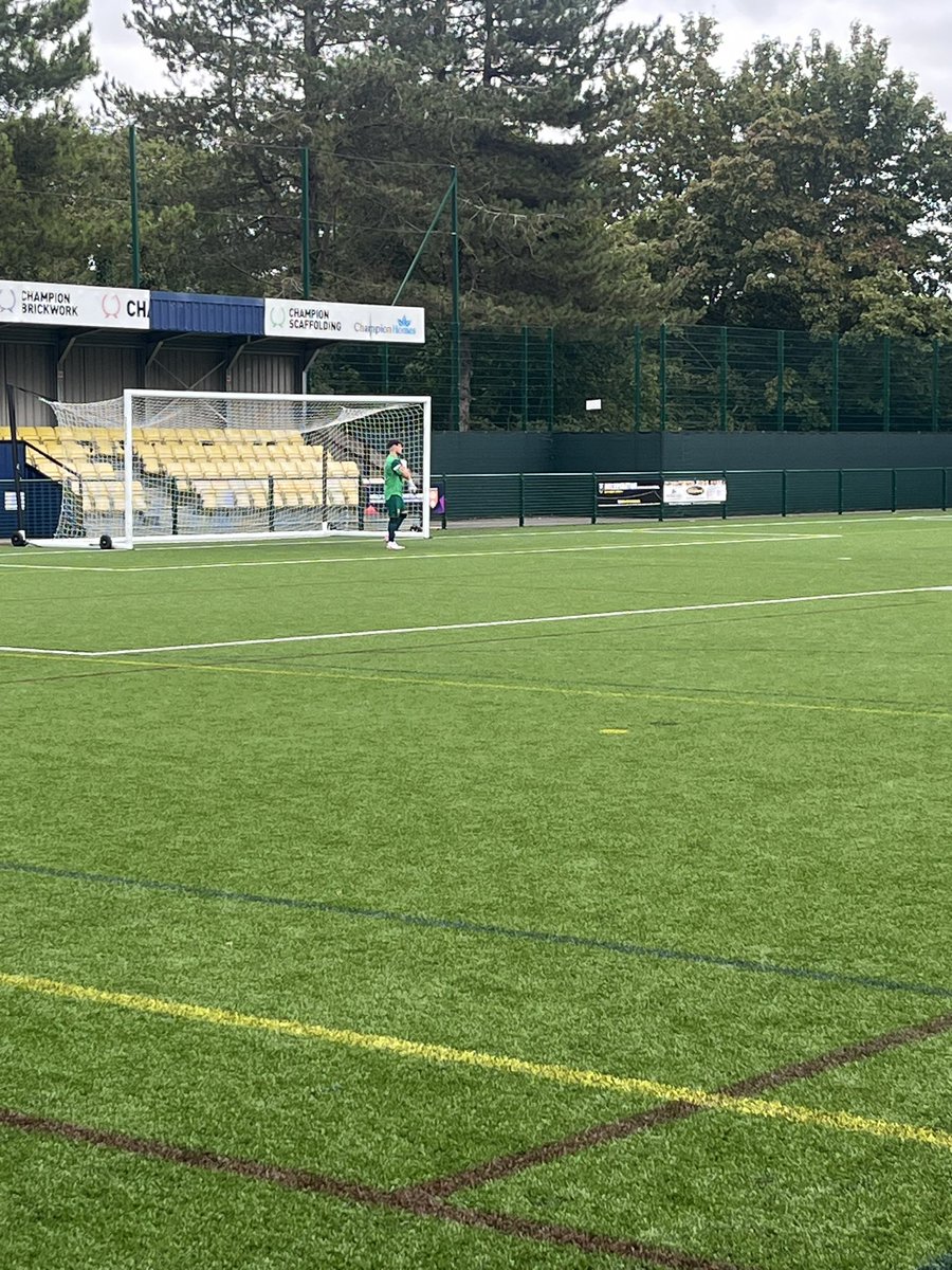 GKIBASINGSTOKE's tweet photo. The first of many appearances for one of our very own keepers. Charlie who has been with us for a number of years made his first appearance for Basingstoke U19’s in the league yesterday https://t.co/9MGTDjXbcj