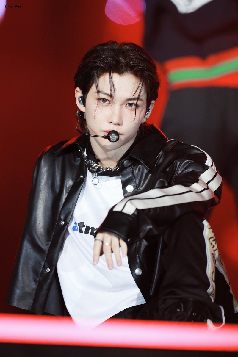 kittenpaws915's tweet photo. 🎊
#HappyFelixDay
#내_행복의_모양은_용복이야
#FelixMakingItIconicAt23

#필릭스 #Felix
#스트레이키즈 #StrayKids https://t.co/tGMWYPBMSM