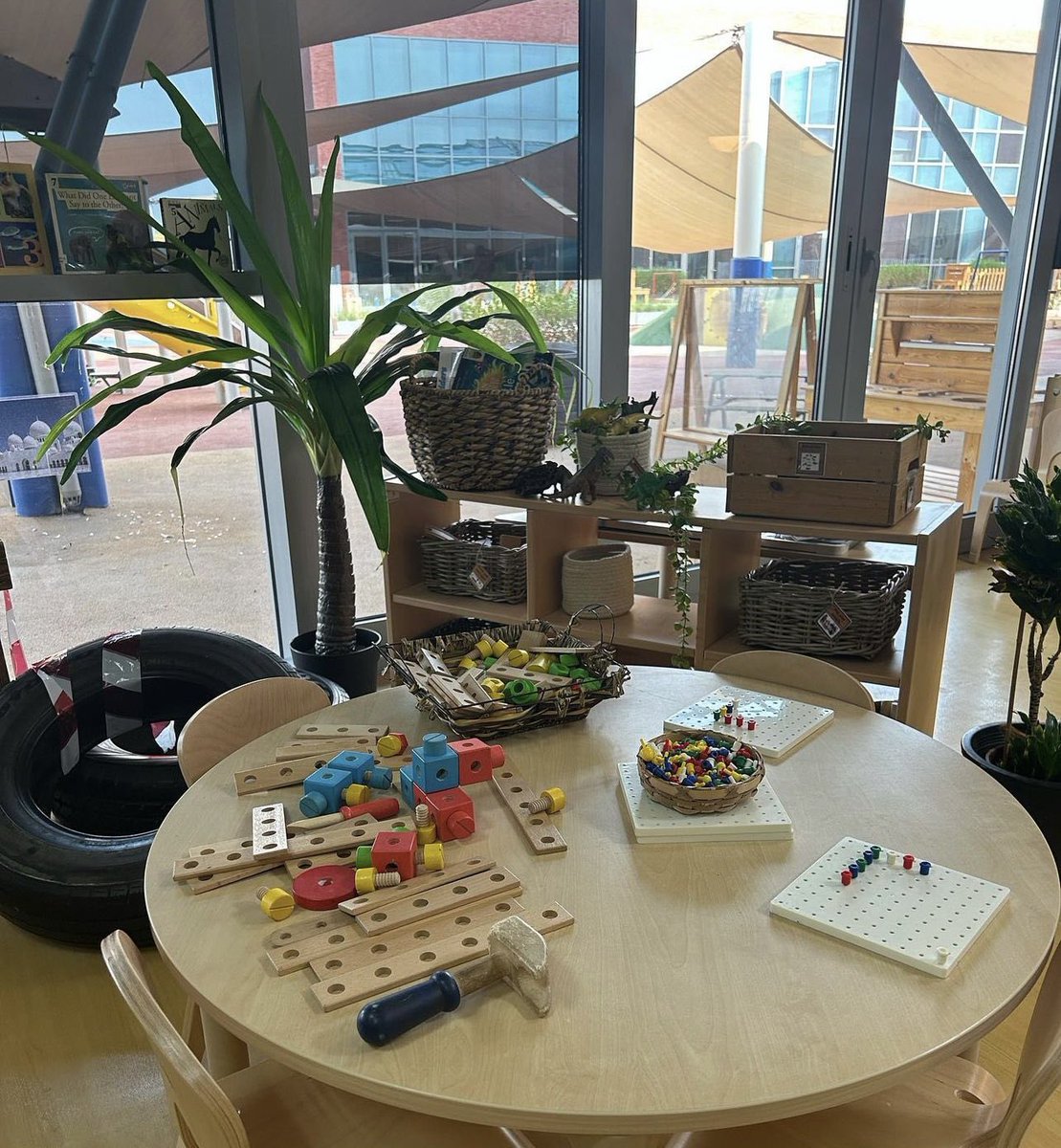 missmitchellECT's tweet photo. FS2 environments💜 @KingsAlBarsha #busyatbarsha https://t.co/zxilGrNlrj