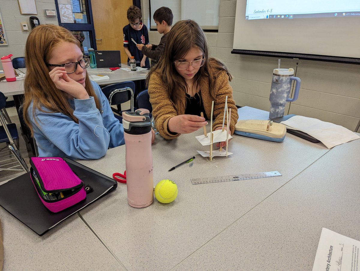 FranseeTech's tweet photo. Mystery Architecture (round 2) in 6th Tech Ed! TEAMwork! Problem Solving! Limited resources! #CMSTechEd https://t.co/13d2d1mzGg