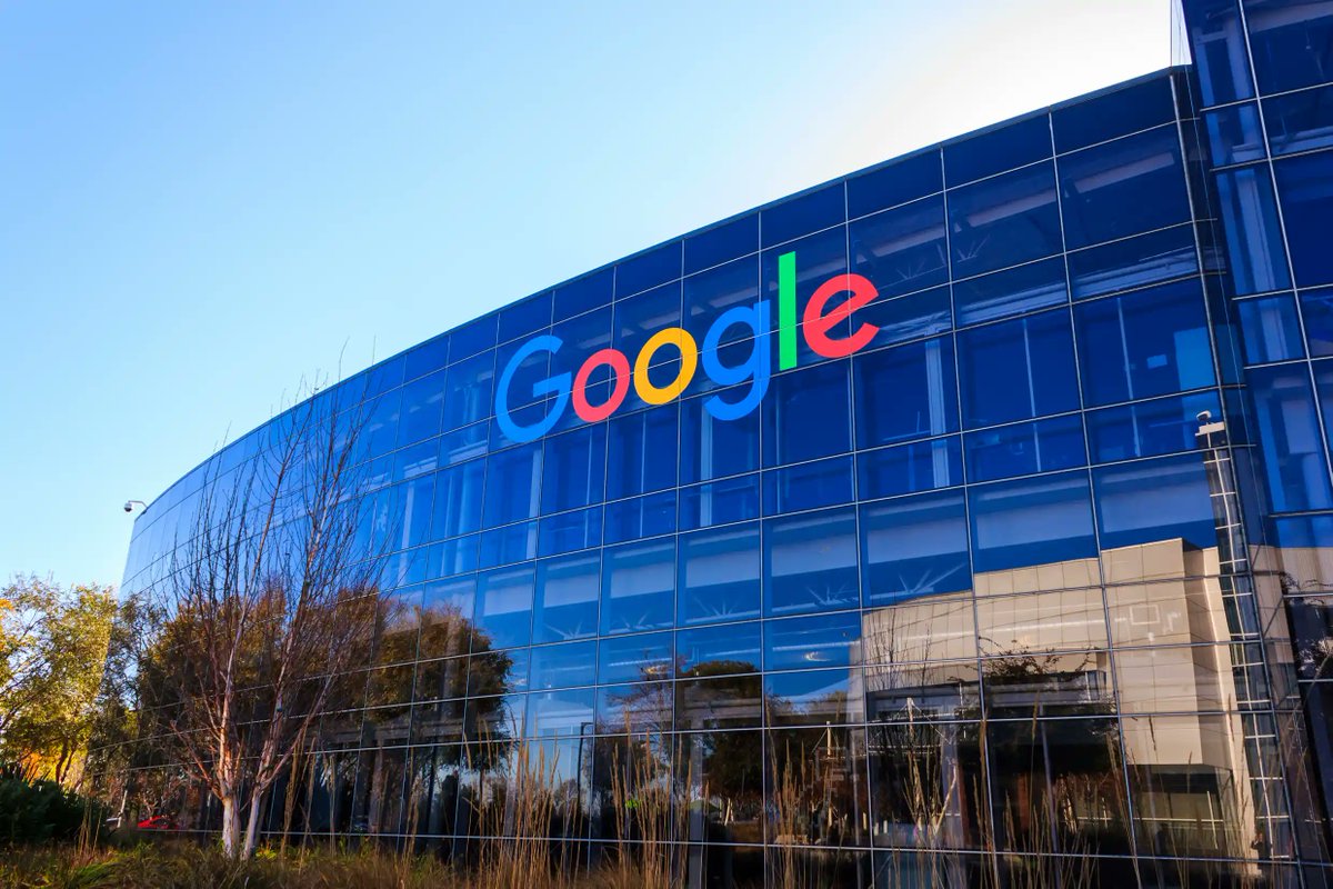 aneyeoneast's tweet photo. Google is cutting hundreds of jobs globally 
Google is reportedly laying off hundreds of employees from its recruiting team globally. However, Google has not given any exact number of people who have been asked to go. The tech giant said in a statement that the "volume of requ... https://t.co/A0glY93hAr