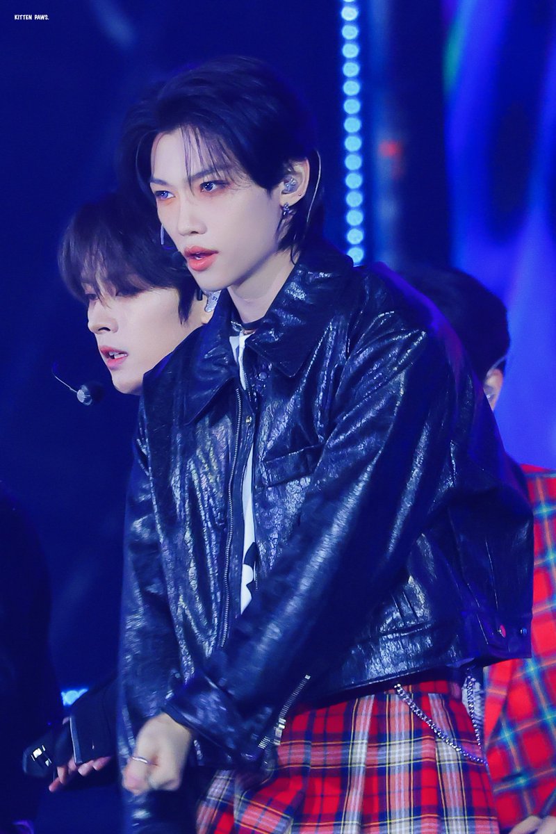 kittenpaws915's tweet photo. 2️⃣3️⃣💙🎂
#HappyFelixDay
#내_행복의_모양은_용복이야
#FelixMakingItIconicAt23

#필릭스 #Felix
#스트레이키즈 #StrayKids https://t.co/srphOstSYj