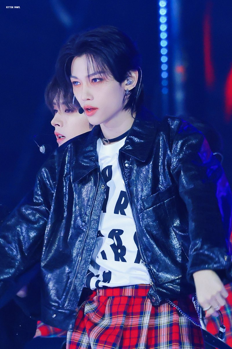 kittenpaws915's tweet photo. 2️⃣3️⃣💙🎂
#HappyFelixDay
#내_행복의_모양은_용복이야
#FelixMakingItIconicAt23

#필릭스 #Felix
#스트레이키즈 #StrayKids https://t.co/srphOstSYj