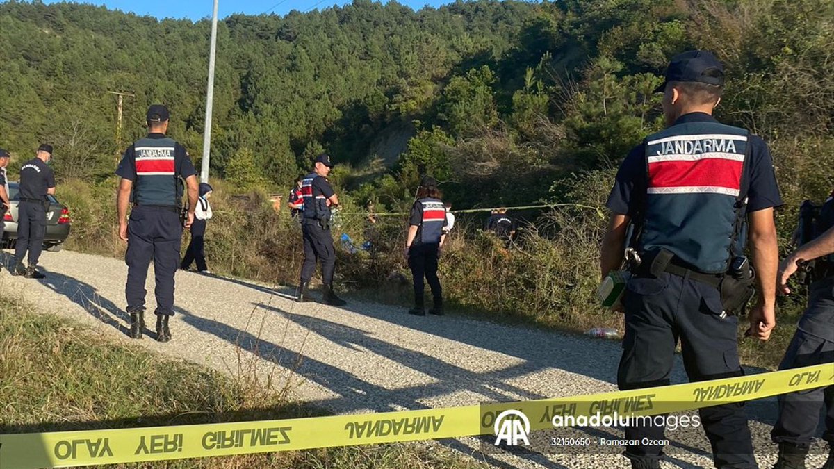 Yol kenarında erkek cesedi bulundu

boyabatmanset.com/sinop/yol-kena…

#sinop #ayancık #boyabat #dikmen #durağan #erfelek #gerze #saraydüzü #türkeli #boyabatmanşet