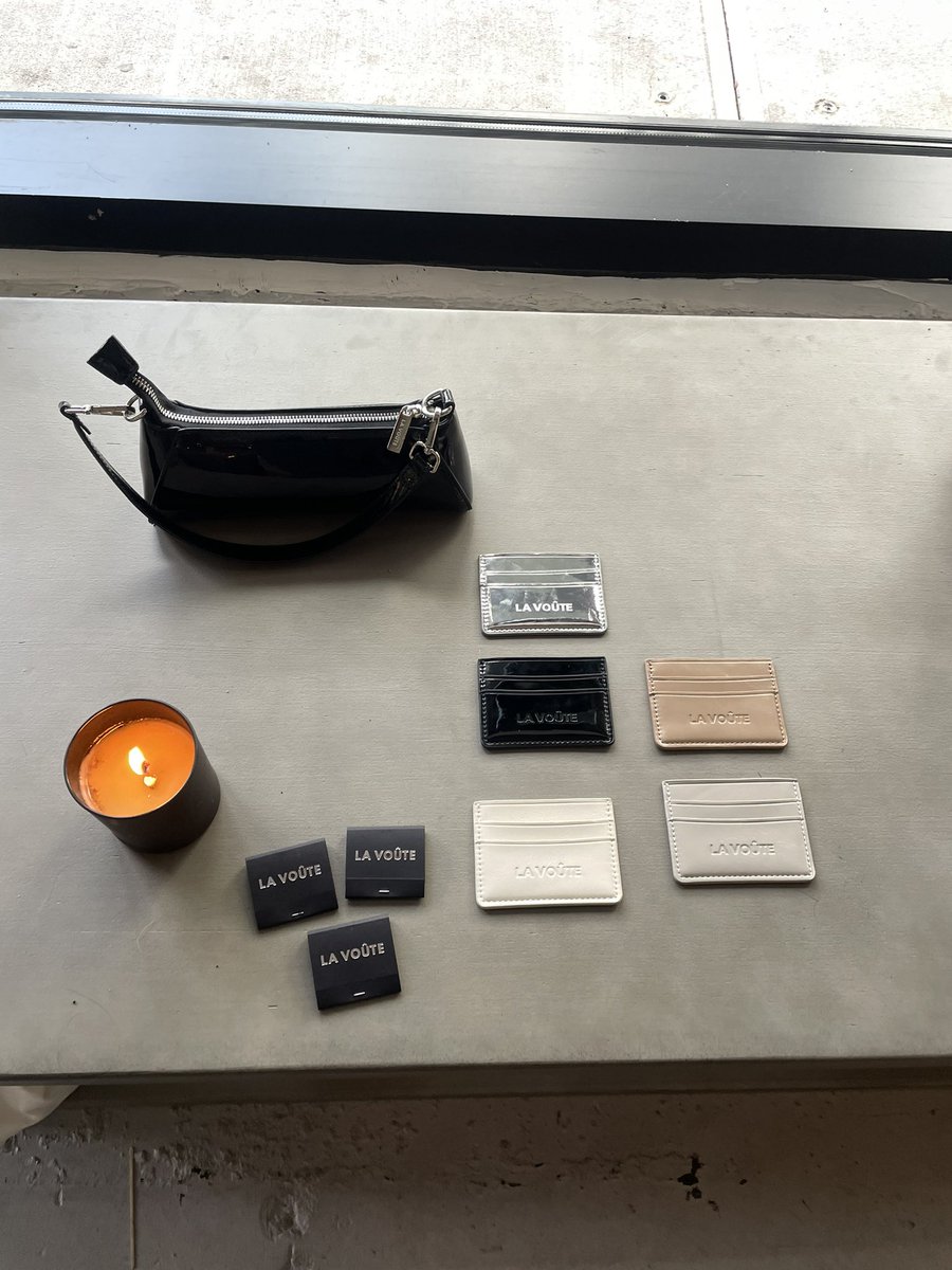 tataroyals's tweet photo. These pieces are so aesthetic, and well executed #lavoute
.
#styleinspo #minimal #minimalistic #popupshop #NewYorkFashionWeek #tata #tataroyals #NYFW2023 #nyfw #stylesquad #fashionable #fashiongram #fashion #aesthetic #moodboard #FashionModel #classyoutfit #fyp https://t.co/jvgX8ltQcM