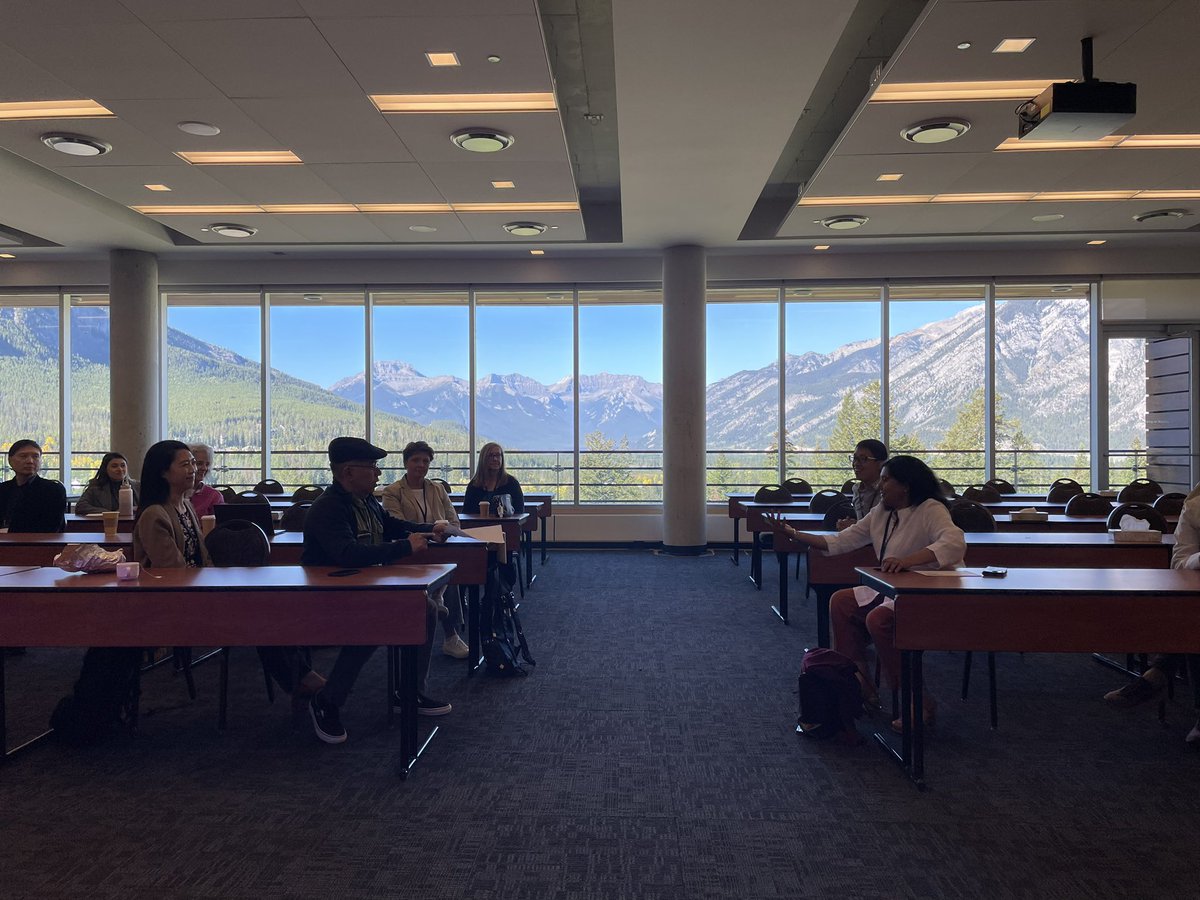 TaraB_MD's tweet photo. @Integrativeonc Society for Integrative Oncology (SIO) Research Interest Group Meeting happening now! #sio2023 https://t.co/ZGKny2LBfO