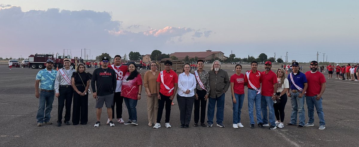 Your 2023 OHS Homecoming King is….
Angel Lujan!!!! 
Congrats to all the nominees!! Such a great group of gentlemen representing the Homecoming Court! 🅾️🤴