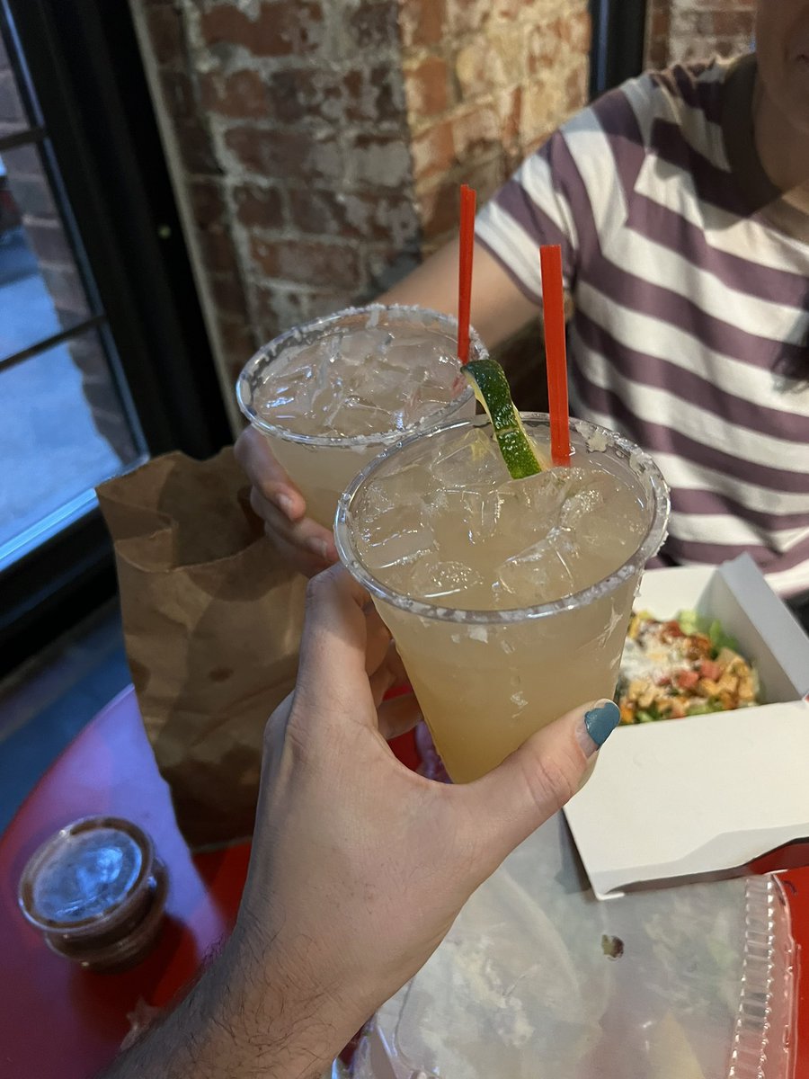 Showing off <a href="/NerdHeather/">heather aka rbg the tortoise's mum</a>’s BLACKPINK hat and raising a margarita toast to Jimmy Buffett a few nights ago ❤️❤️❤️