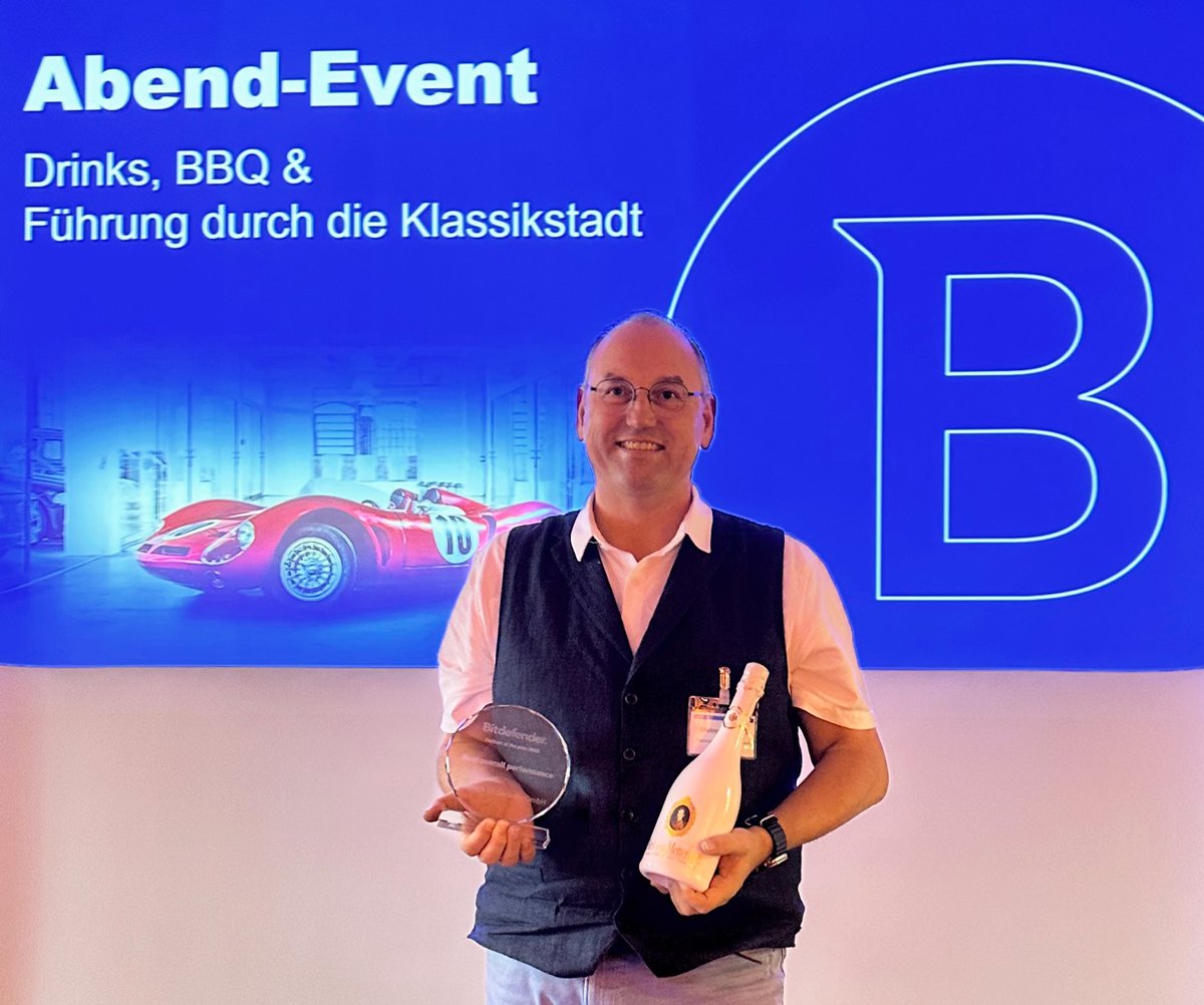 HelmichSecurity's tweet image. 🏆 Ausgezeichnet mit "Best Overall Performance" von @Bitdefender bei den Partner of the Year Awards! 

Ein herzliches Dankeschön an #Bitdefender und unsere treuen Kunden für die fortwährende Partnerschaft und Unterstützung. 

Auf weiteren gemeinsamen Erfolg! 🎉 
#CyberSecurity