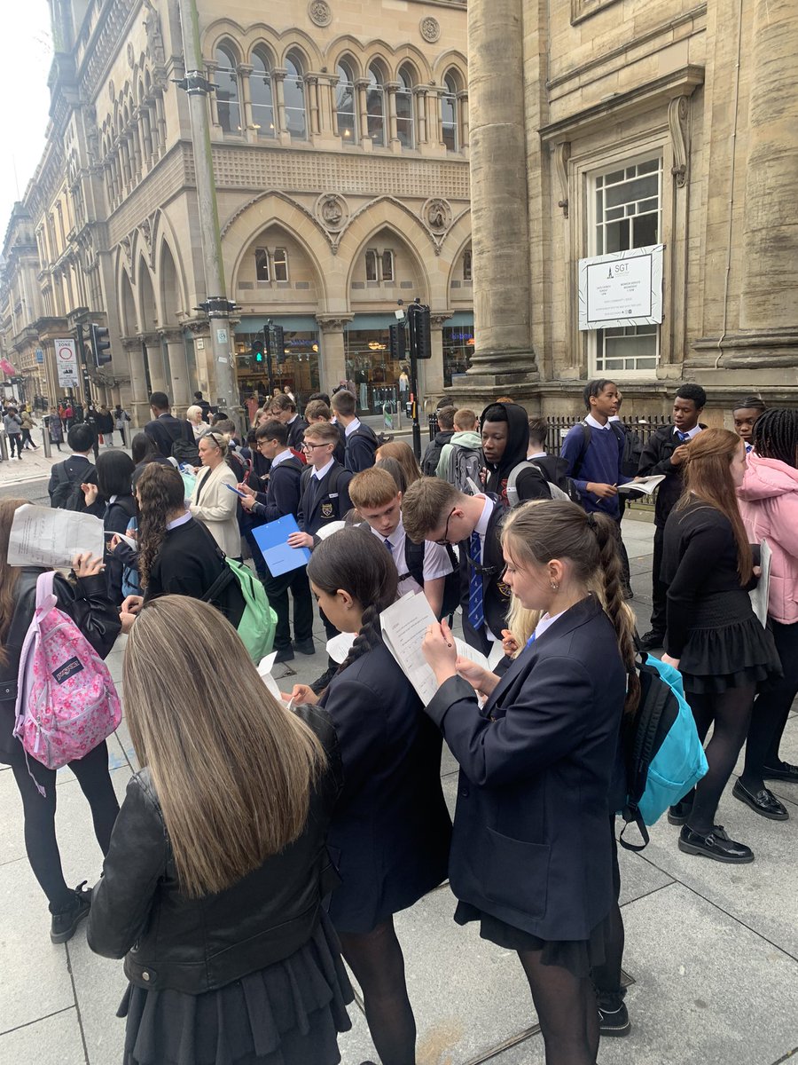 RenicksMiss's tweet photo. Out and about Glasgow today collecting data for the N5 Geography assignment. Well done S4👏. #SpotMissShaw https://t.co/a7e4VKIgmM