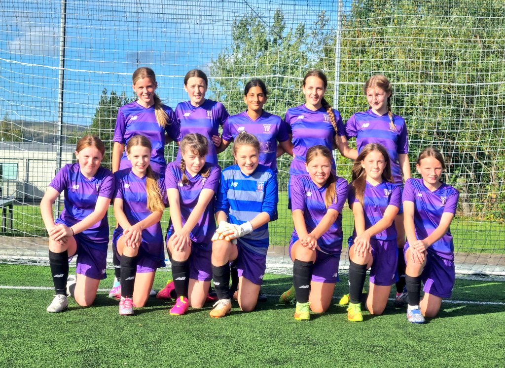 An excellent start to the League for our U15 Girls ⚽️ with a win against @StModansPE  

2 well taken goals from Cassie Draper & Lacey Hilson ⚽️⚽️ & a clean sheet for Alex & Mia 🧤

Great to see Daisy, Kady, Cassie, Ava & Mia joining the squad 💪

Thanks St Modan's for hosting 😀