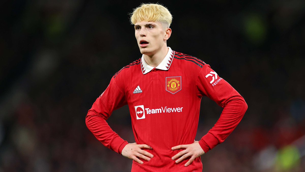 _MUFCJames's tweet photo. Garnacho got dropped from last season pre season tour because of discipline reasons and didn’t see him write a statement online and instead got on with it and became an important player but I didn’t see this many people defending him unlike Sancho https://t.co/CjaYYVPYnd