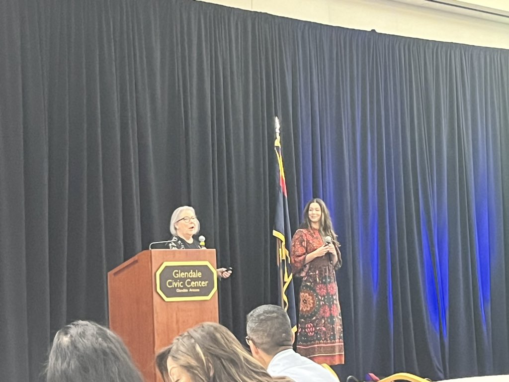 Super excited to see <a href="/NancyFrey/">Nancy Frey</a> and Kiersten Barbee Visable Learning Plus! <a href="/CorwinPress/">Corwin</a>