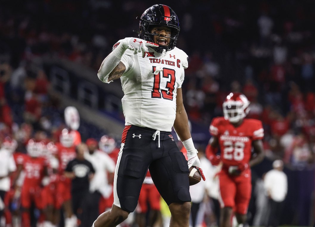 KeiHenderson1's tweet photo. #AGTG Im blessed to receive an offer from Texas Tech University #WreckEm @jkbtjc_53 @7MichaelBishop @coachfreddiej @CoachReed06 @210ths @RivalsCole @Perroni247 @ByAndyMcCulloch @PrepRedzoneTX @dctf @SelectQb @texashsfootball @247Sports @Rivals https://t.co/A4BzzG8h5L