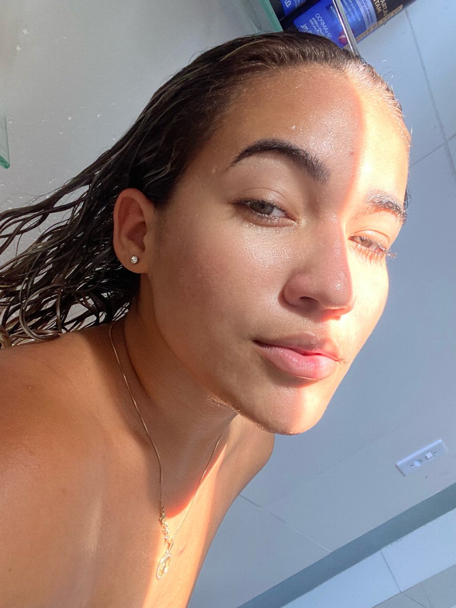 __gyll's tweet photo. 🛁🚿🫧🧼✨🦋🤍 https://t.co/j2tsqNeYIx