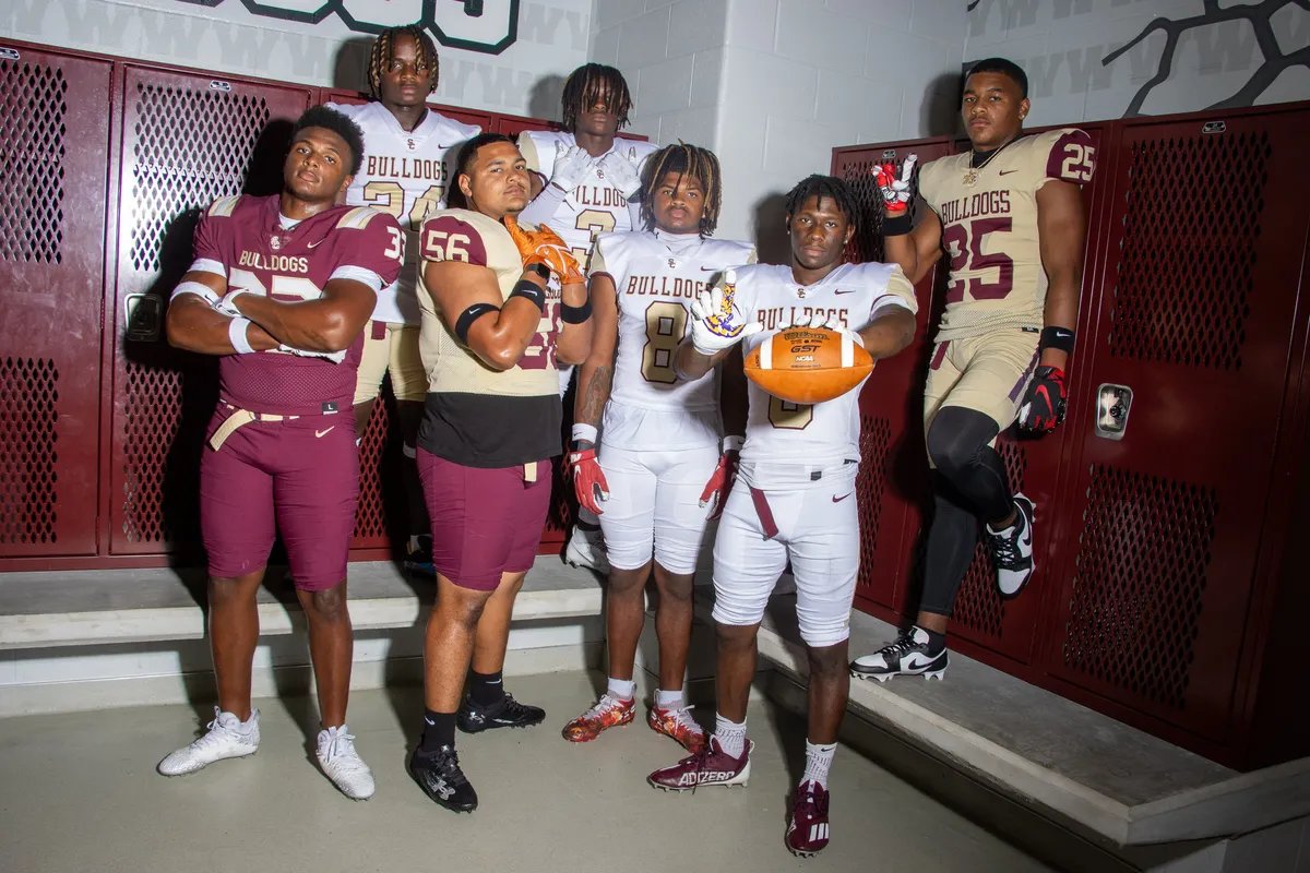 VYPE Houston (@vypehouston) on Twitter photo THE BIG DOGS: All eyes on Summer Creek as district-play begins๐๐ฅ
<a href="/SC_BulldogFB/">Summer Creek Football</a> HC Kenny Harrison: "I told our guys that we were going to have to overcome some adversity and theyโve risen to the challenge...โ
READ:vype.com/Texas/Houston/โฆ THE BIG DOGS: All eyes on Summer Creek as district-play begins๐๐ฅ
<a href="/SC_BulldogFB/">Summer Creek Football</a> HC Kenny Harrison: "I told our guys that we were going to have to overcome some adversity and theyโve risen to the challenge...โ
READ:vype.com/Texas/Houston/โฆ