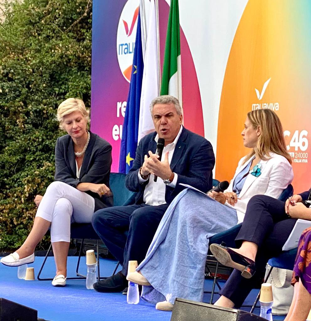 Bene il prelievo sugli extrautili delle banche. Ma occorre estenderlo alle multinazionali dell’energia, digitale, logistica e farmaceutica. Insieme all’aumento dell’imposizione fiscale sulle grandi rendite finanziarie ed enormi patrimoni immobiliari”: #LuigiSbarra a #ItaliaViva