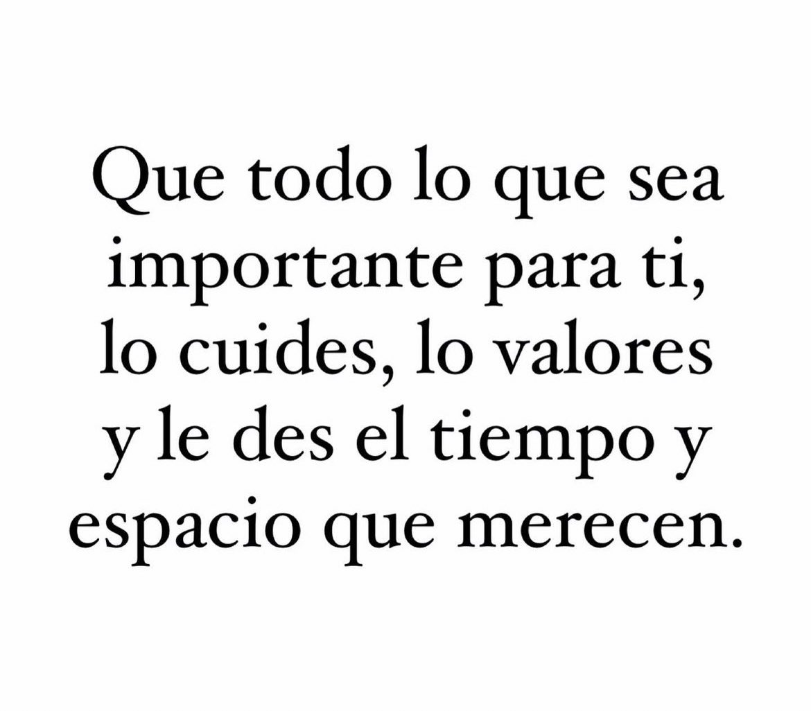 blanch_martinez's tweet photo. #FelizJuevesATodos 🙌🏻🙌🏻👊🏻 https://t.co/YxZgSUZWyT