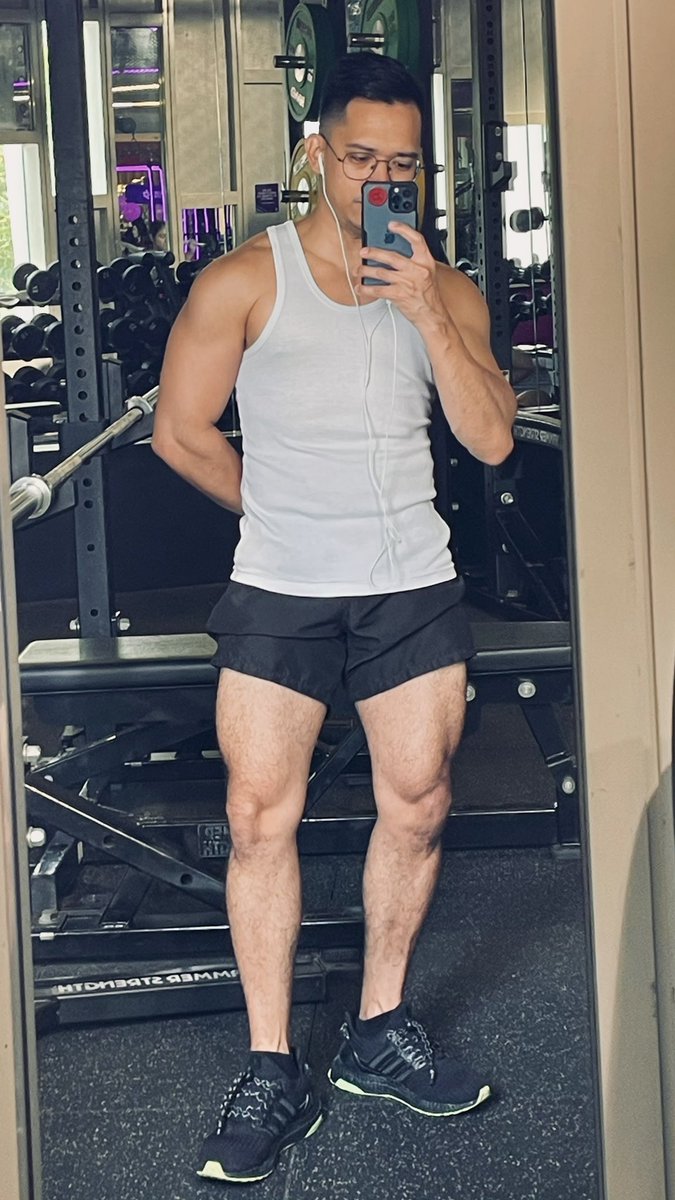 CjValenciano's tweet photo. Thigh part, anyone? 😆😁 https://t.co/iXabrIWMWw